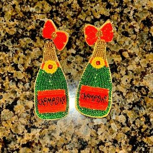 CHAMPAGNE BEADED EARRINGS